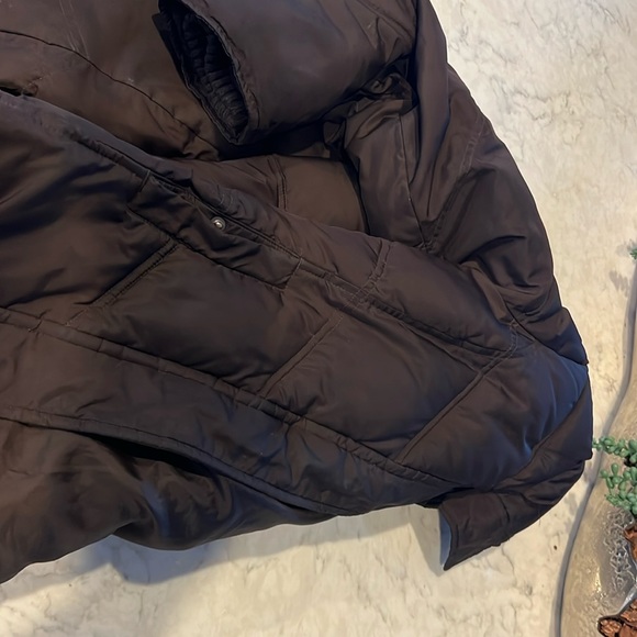Gap brown puffer coat. Great condition. Warm - Picture 1 of 3
